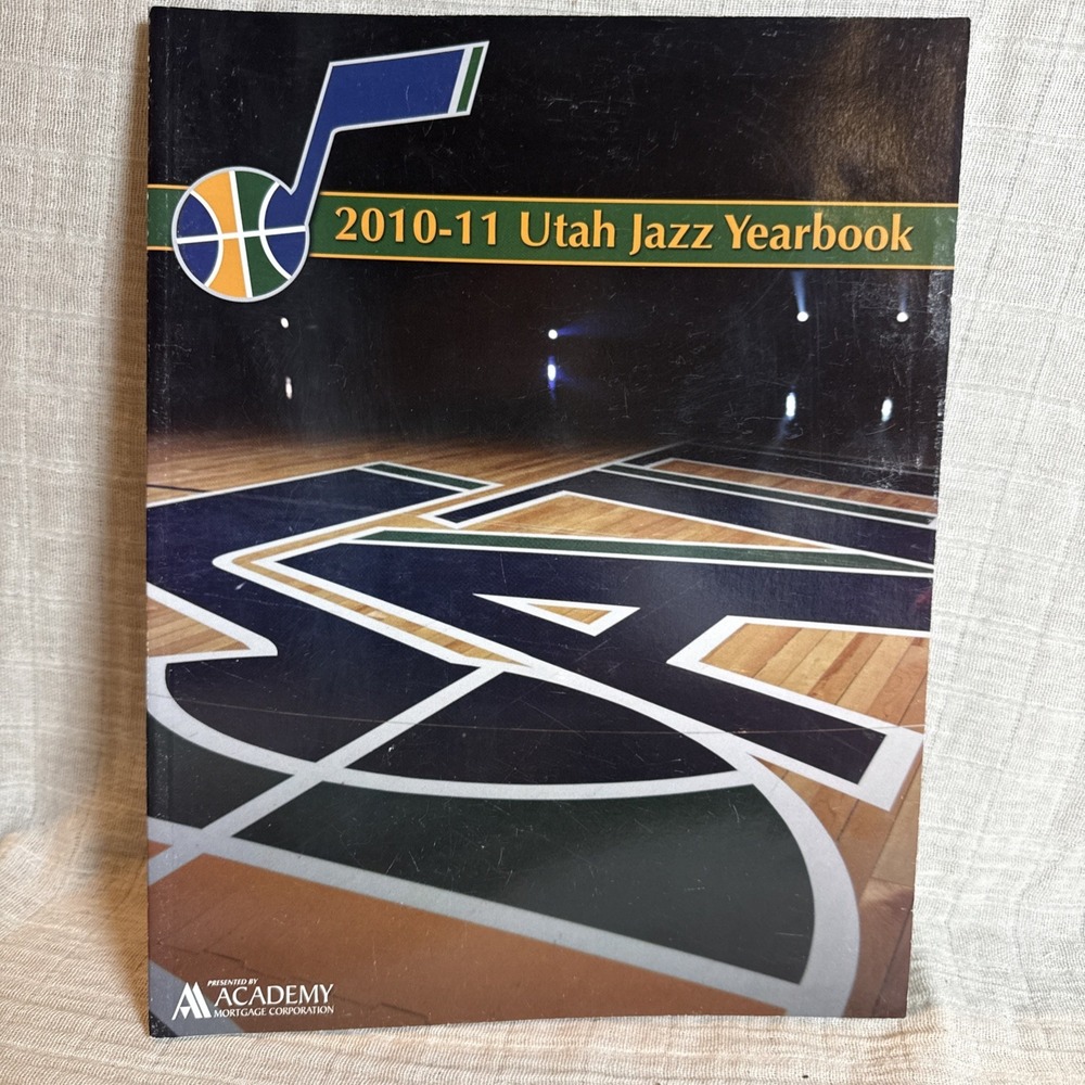 2010-11 Utah Jazz NBA Yearbook Basketball Media Guide Program